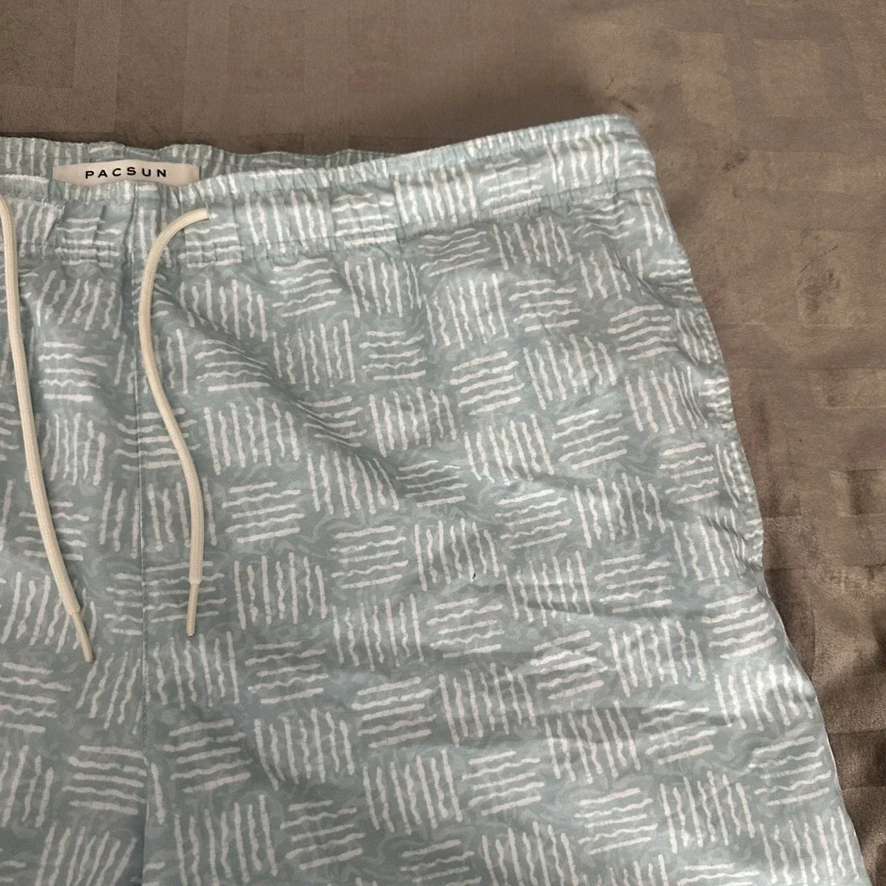 PacSun‎ Shorts Mens XL Blue Geometric Swim Trunks Mesh Lined Elastic Waist